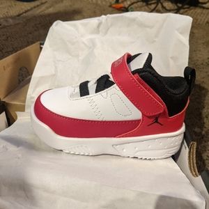Jordan Max Aura 3's